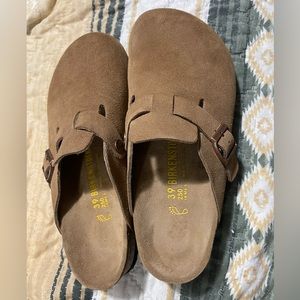 Brand new never worn Birkenstock Boston Clogs size 8